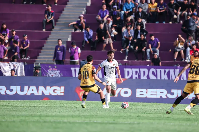 Persik Kediri Resmi Berpisah, Tiga Pemain Tinggalkan Macan Putih Usai Tutup Musim