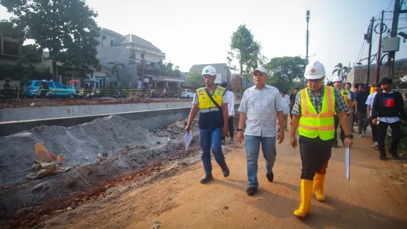 Kendalikan Banjir, Pemkot Tangsel Bangun Turap Sepanjang 204 Meter di Bukit Nusa Indah