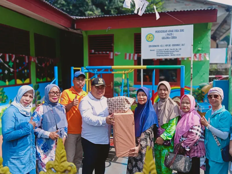Lurah Pondok Kacang Tangsel Kunjungi Sekolah PAUD Gelora Ceria, Imbas Banjir Â 