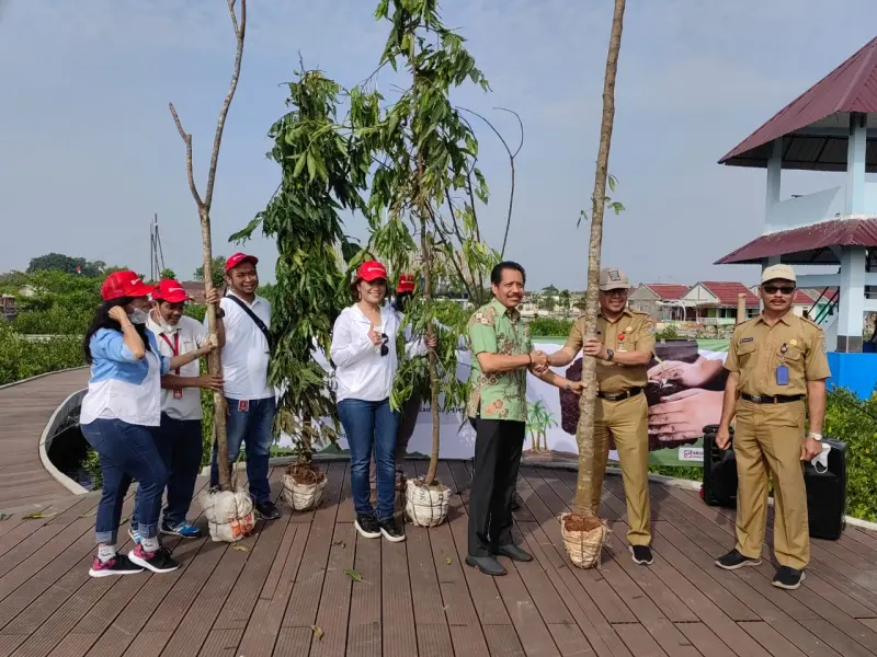 Sinar Mas Land Tanam Ratusan Pohon Cegah Global Warming