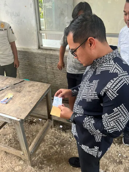 Banyak Dikeluhkan Warga, Pilar Pimpin Sidak Parkir Liar di Taman Kota 2