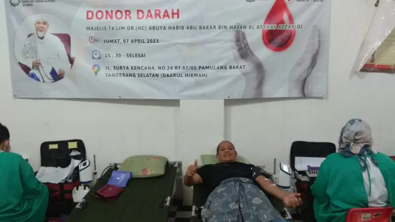 MT Habib Abubakar Al Attas Azzabidi & PMI Tangsel Adakan Donor Darah