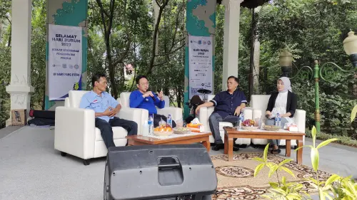 Dialog LKS Tripartit Peringatan May Day, Menyoal Peran Buruh, Pengusaha dan Pemerintah