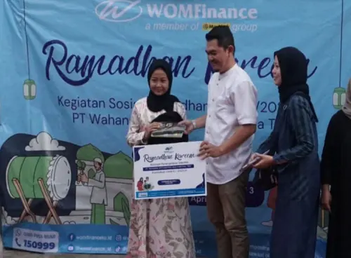 WOM Finance Bantu Ribuan Santri Pondok Pesantren MI Jamiyatu Asy-Syafi\'iyah,
