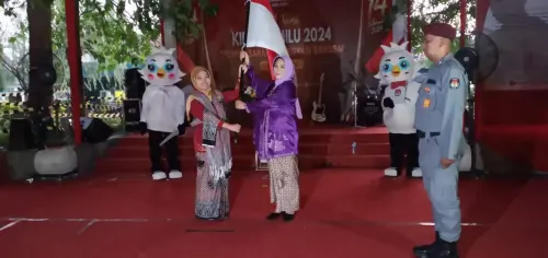 Kirab Bendera Pemilu 2024 Tiba di Kota Kediri&nbsp;