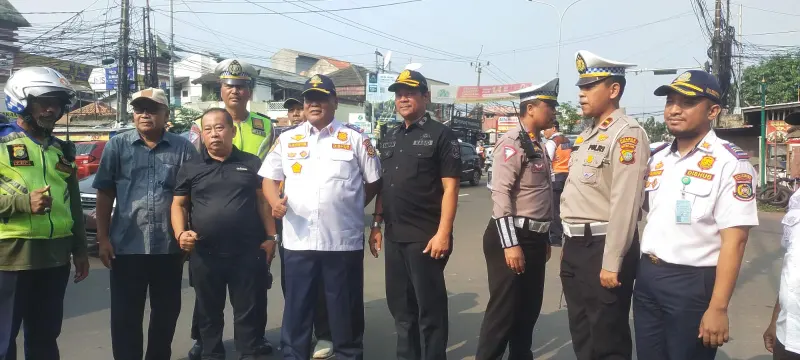 Ujicoba Lampu Merah Kampung Utan, Tokoh Masyarakat, Ini Solusi Yang Tepat&nbsp;
