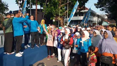 Peringati Harkopnas Ke 76, Pemkot Kediri libatkan 1000 peserta Jalan Sehat Hingga Senam