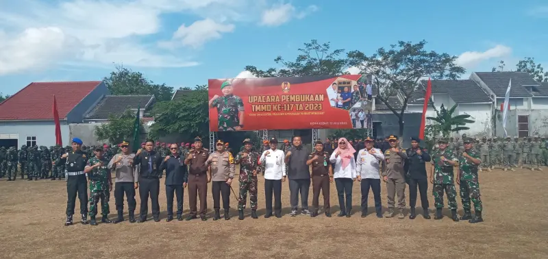Program TNI Manunggal Membangun Desa Ke-117, Permudah Akses Warga Pojok Kota Kediri