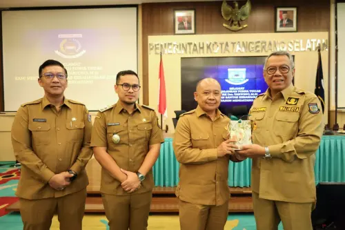 Purna Tugas, Taryono Abdikan Diri Selama 37 Tahun, Benyamin Beri Pujian Patut Dijadikan Contoh