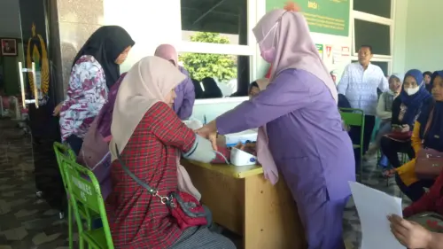 TMMD 117 & RS DKT Beri Layanan KontrasepsiÂ 