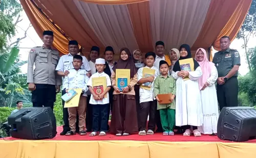 Gema Muharam 1445 H, 200 Anak Yatim di Kelurahan Parigi Baru Disantuni&nbsp;