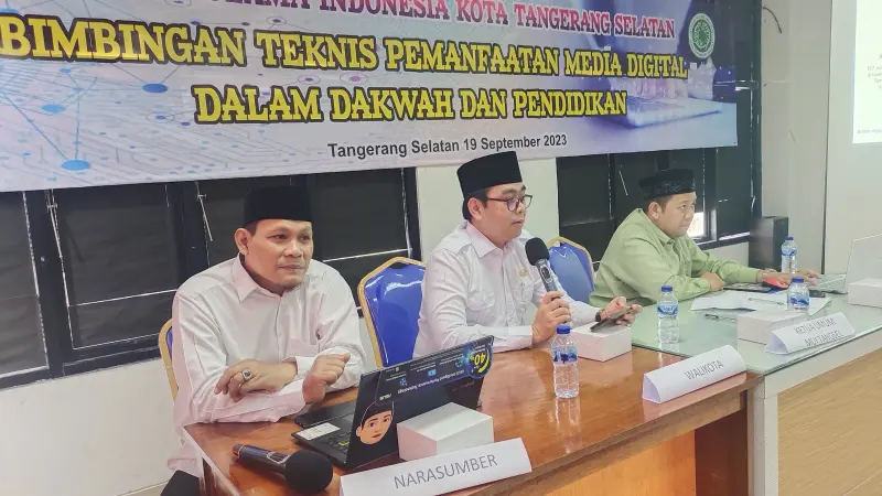 Guru Besar UIN Jakarta Ajak&nbsp; Kiyai MUI Manfaatkan Digital Sebagai Sarana Dakwah&nbsp;&nbsp;