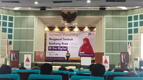 Yayasan Griya Yatim Dhuafa Selenggarakan Parenting, Elly Risman Anak Kecanduan Gadget Pengaruhi Otak&nbsp;&nbsp;