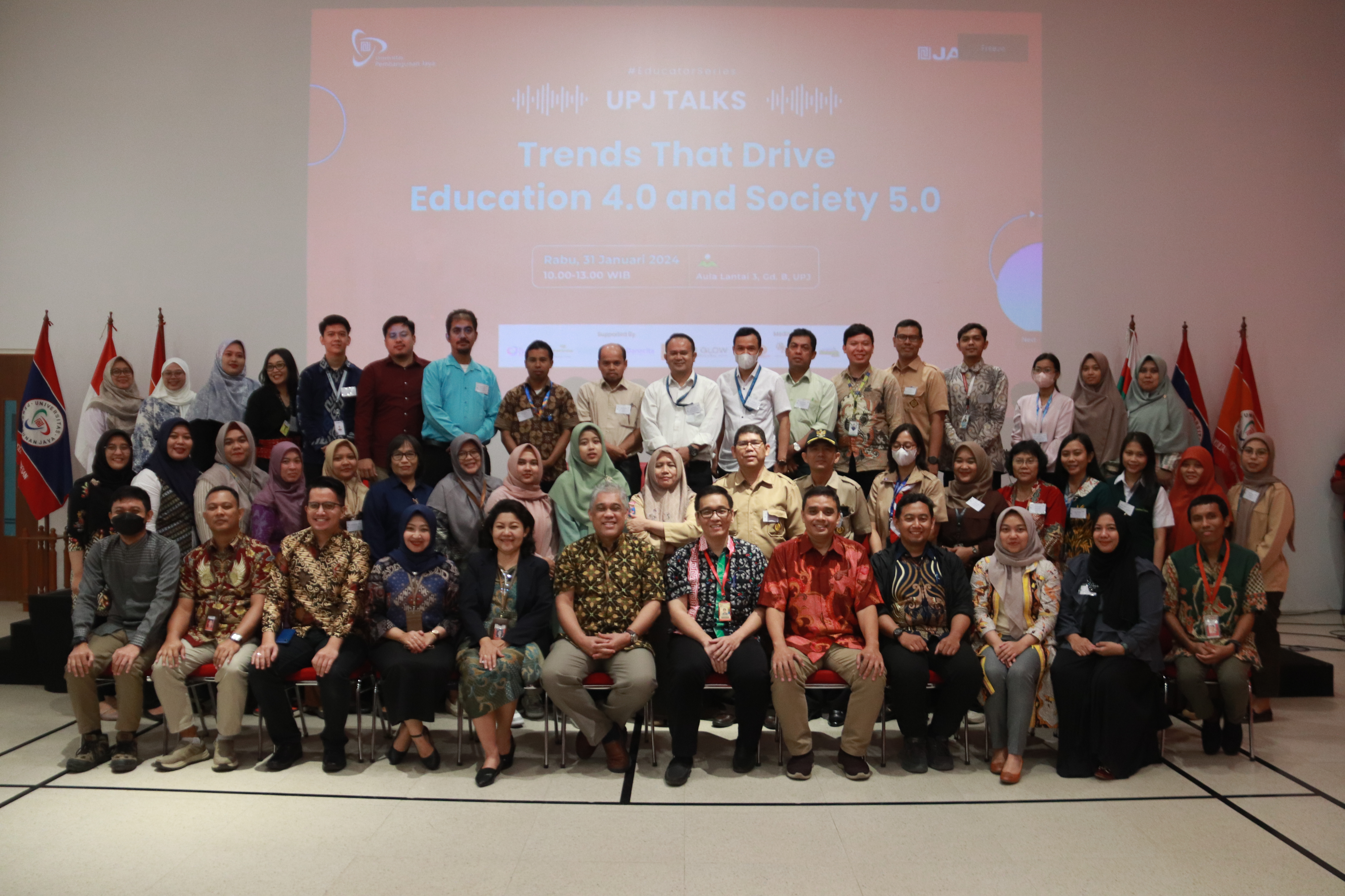 Diskusi Bareng Guru, UPJ Talks Bahas Tantangan Pendidikan 4.0 dan Masyarakat 5.0