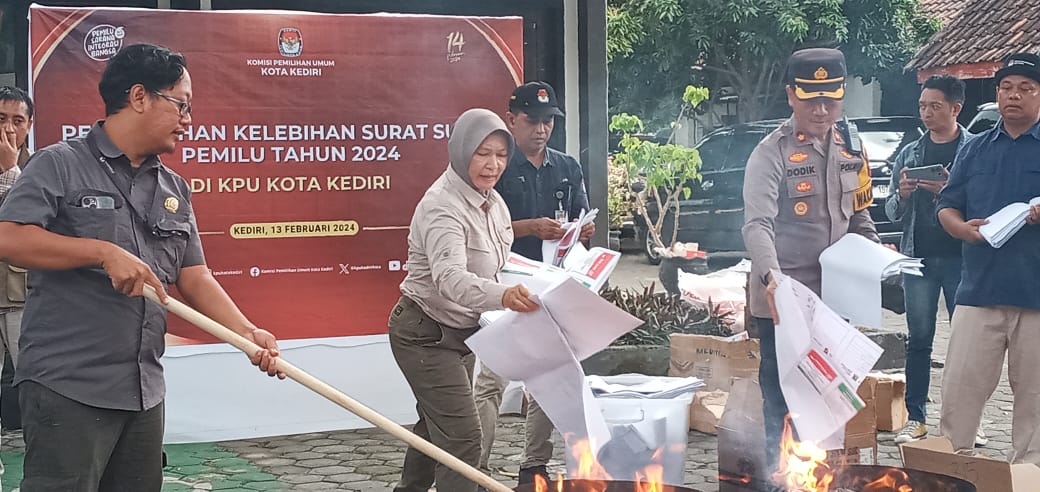 KPU Kota Kediri MusnahkanÂ 2.146 Surat Suara Rusak