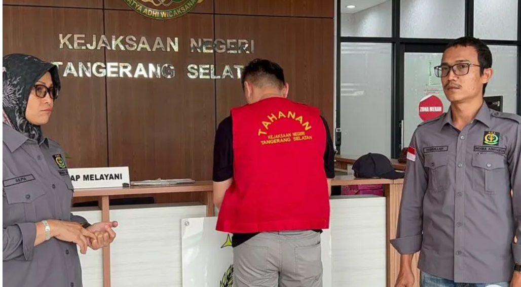Sempat Buron ke Luar Negeri, Kejari Tangsel Ringkus Tersangka Penggelapan Saat Keluar TPS