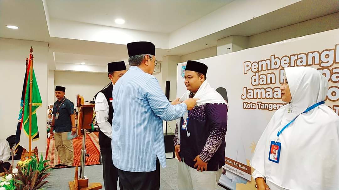 Kloter 24 JKG Kota Tangsel DiberangkatkanÂ 