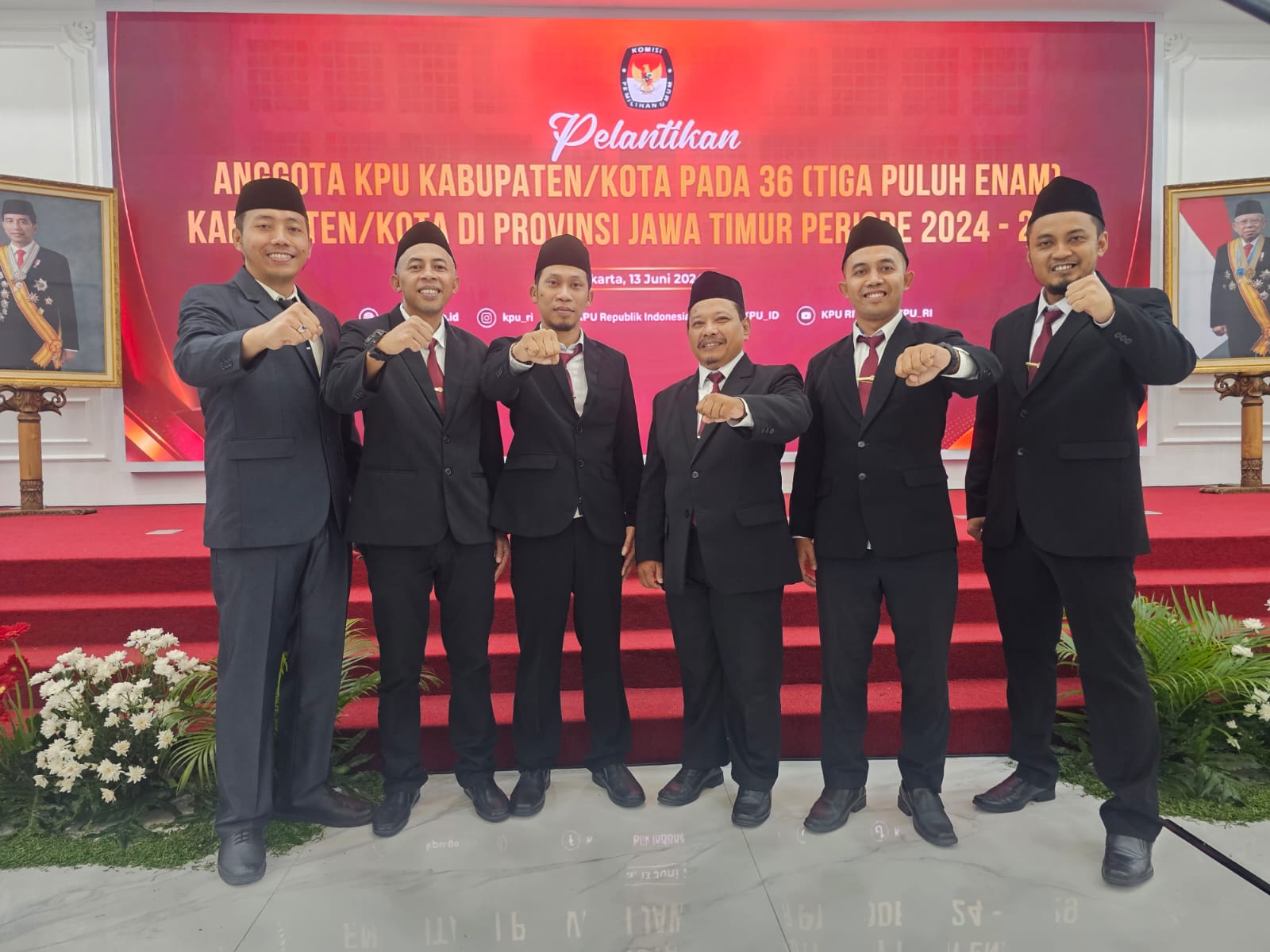 Ketua KPU RI Hasyim Asyari Secara Resmi Lantik Komisioner KPU Kabupaten KediriÂ 