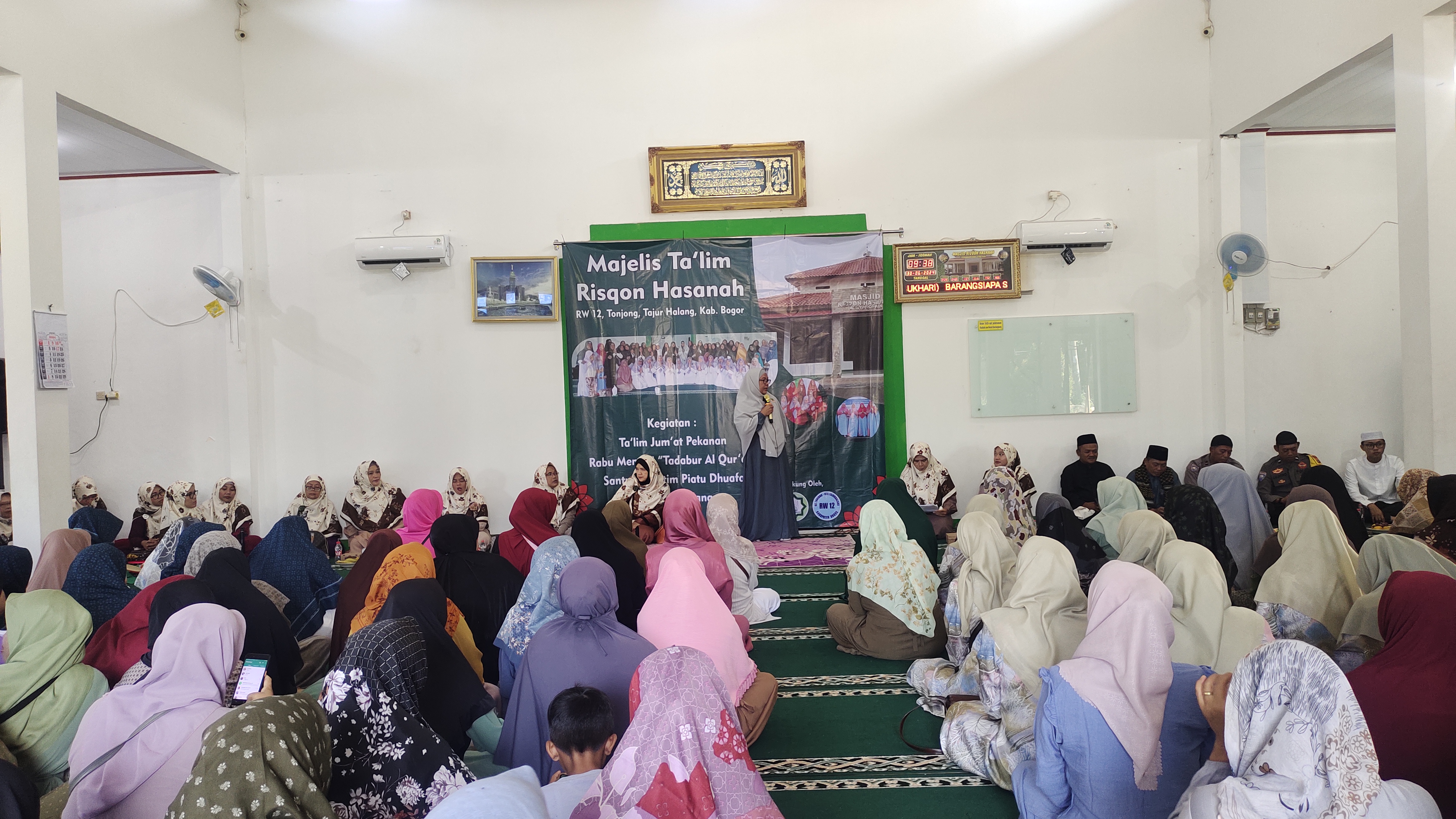 Jadi Tuan Rumah, Majelis Taklim Rizqon Hasanah RW 12 Dibanjiri Ratusan Jamaah BKMT se Desa Tonjong
