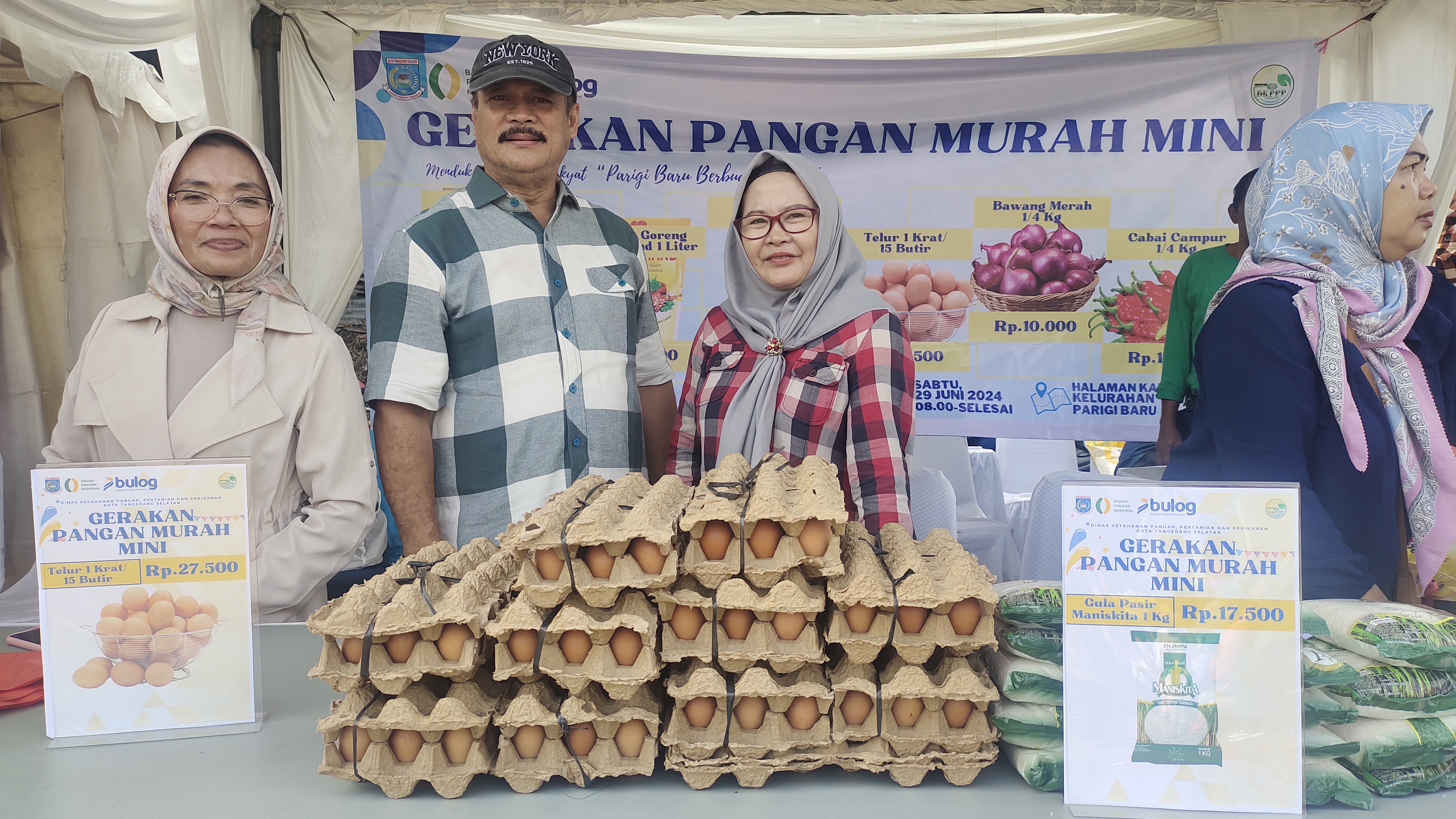 Warga Parigi Baru Pondok Aren Senang ada Stand Pangan Murah Milik DKP3