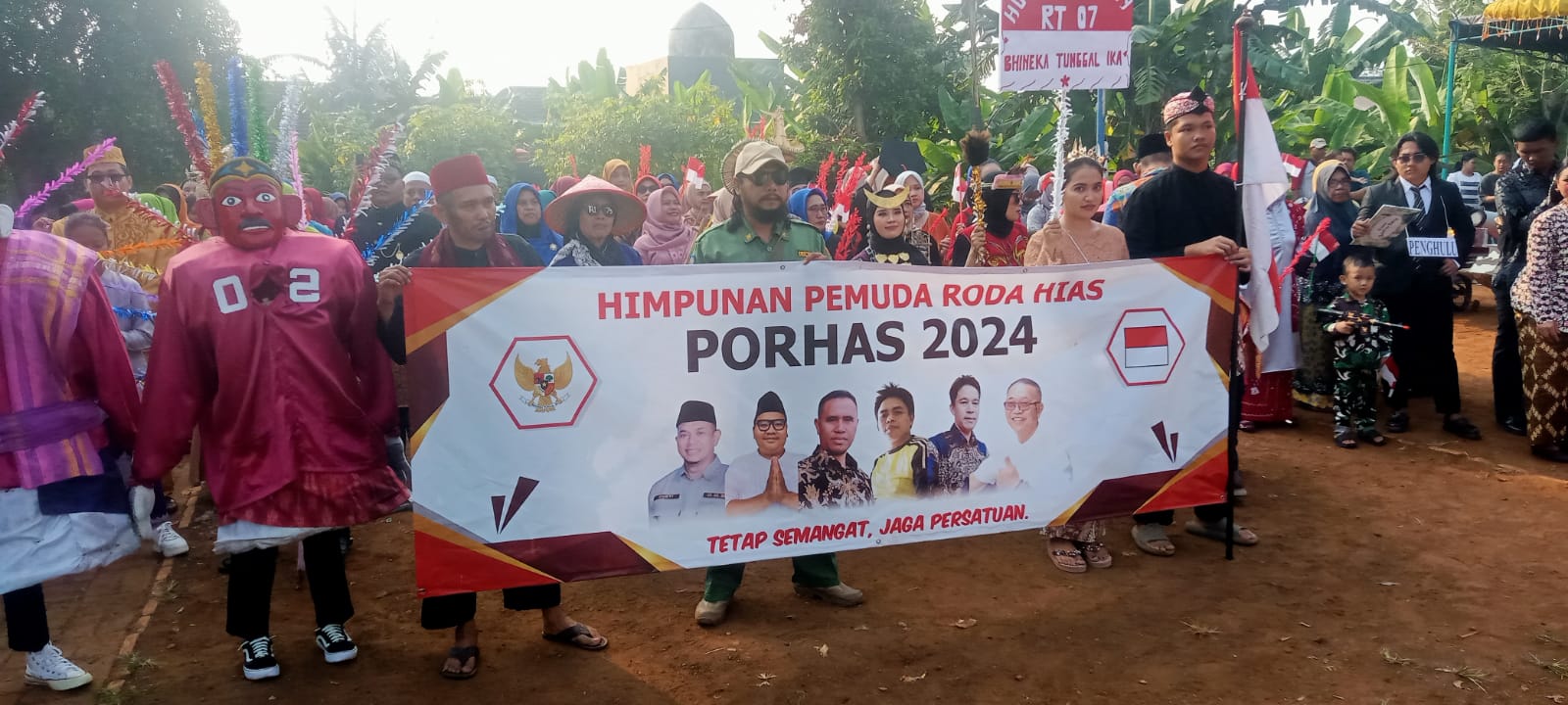 Pernak Pernik Kemeriahan Parade Budaya RW 02 Serpong, Dari Ondel-ondel Hingga AngklungÂ 