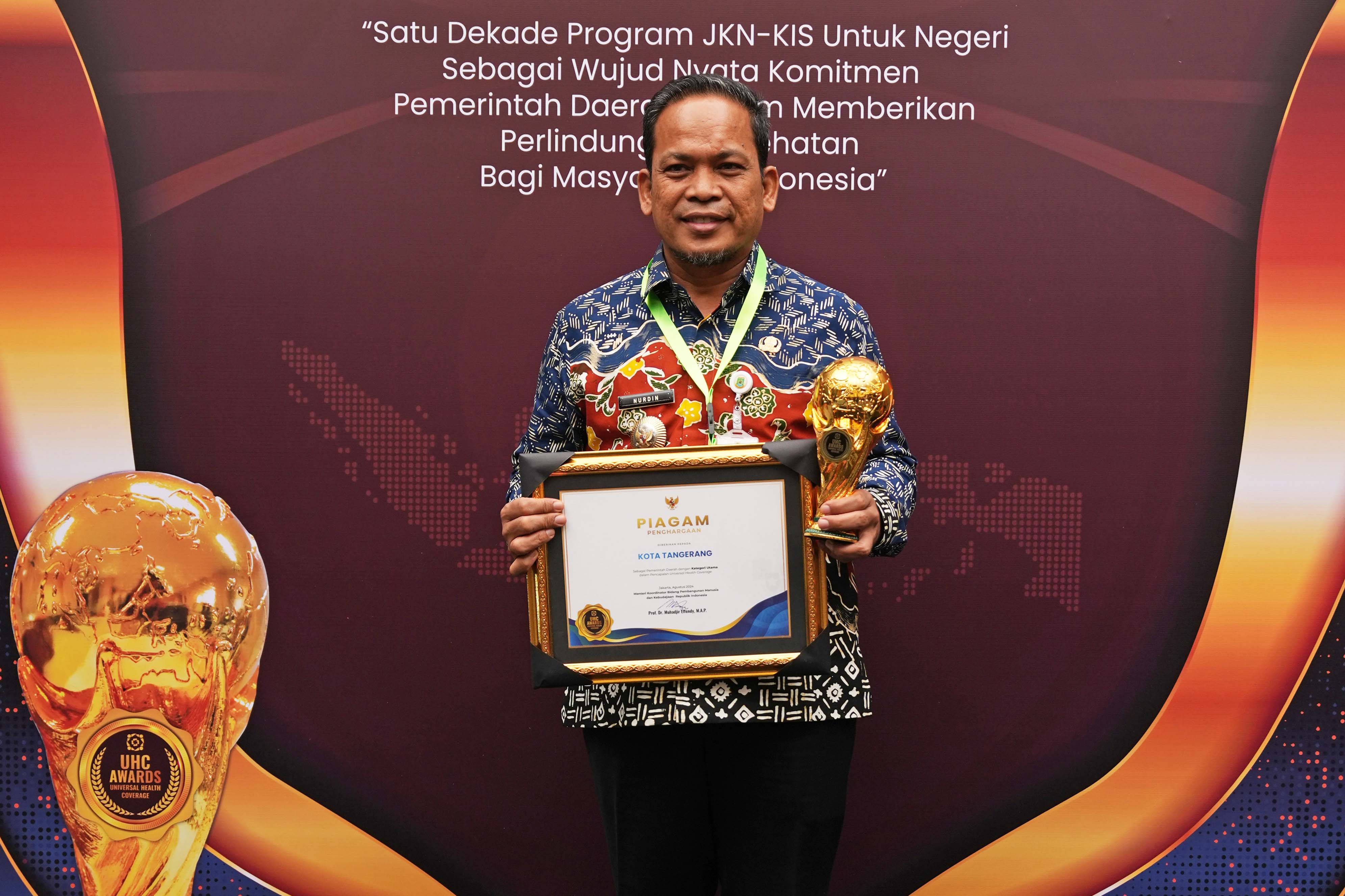 Lampaui Target UHC Nasional, Pemkot Tangerang Kembali Sabet UHC Award