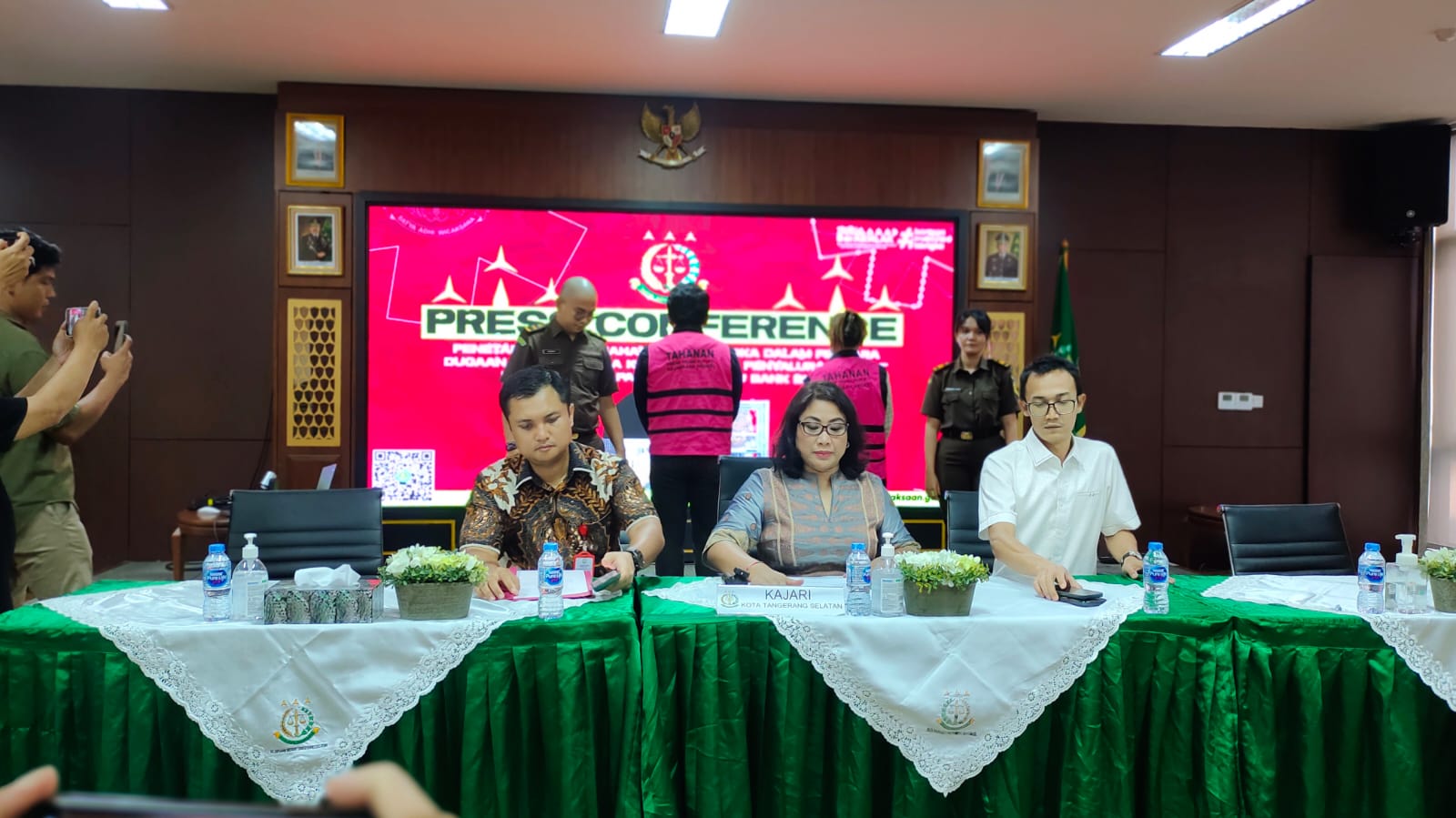 Kongkalikong KUR Bank BUMN, Mantri & Calo Digelandang Kejari Tangsel
