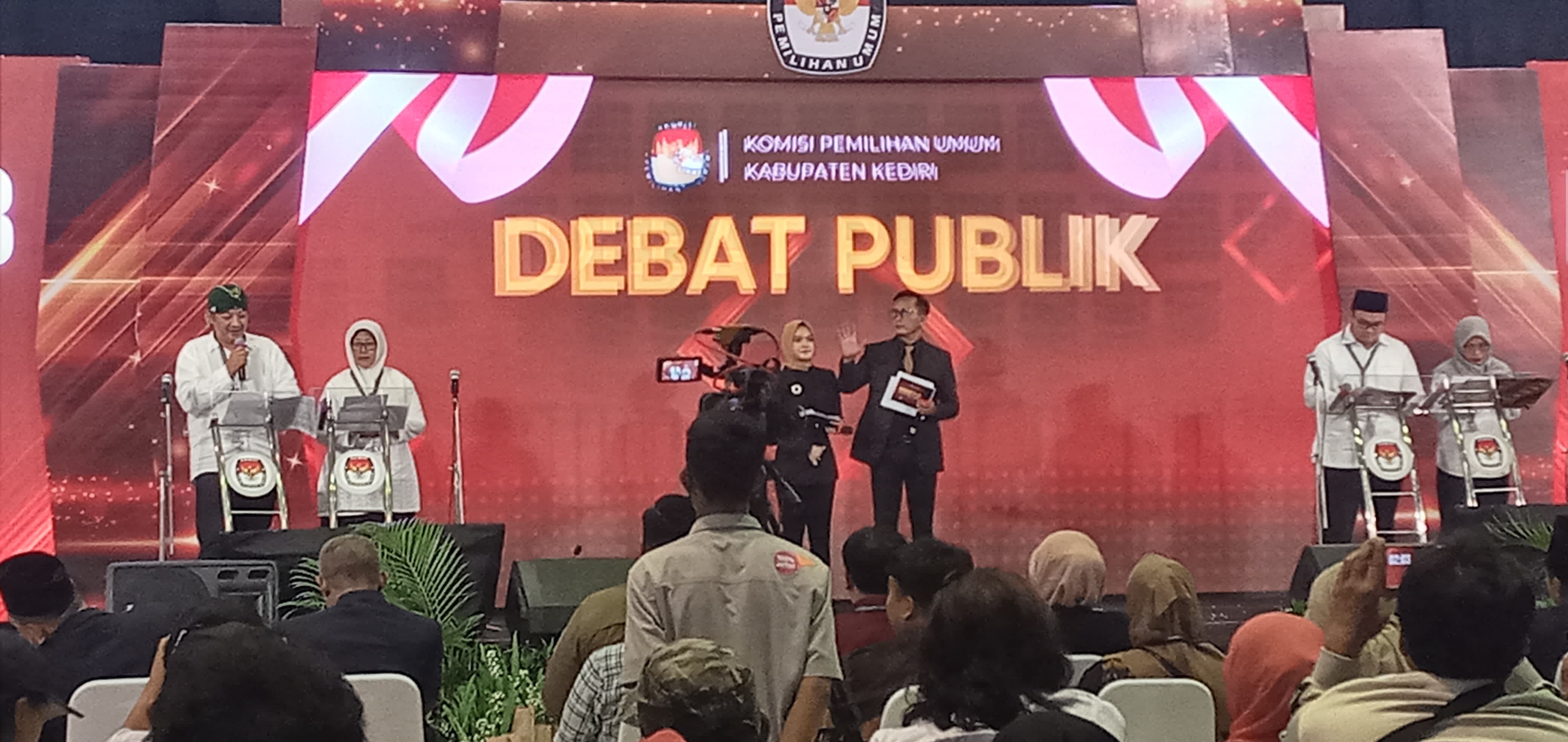 Debat Publik Kedua Pilkada Kabupaten Kediri, Paslon Sampaikan Visi dan Program Kerja