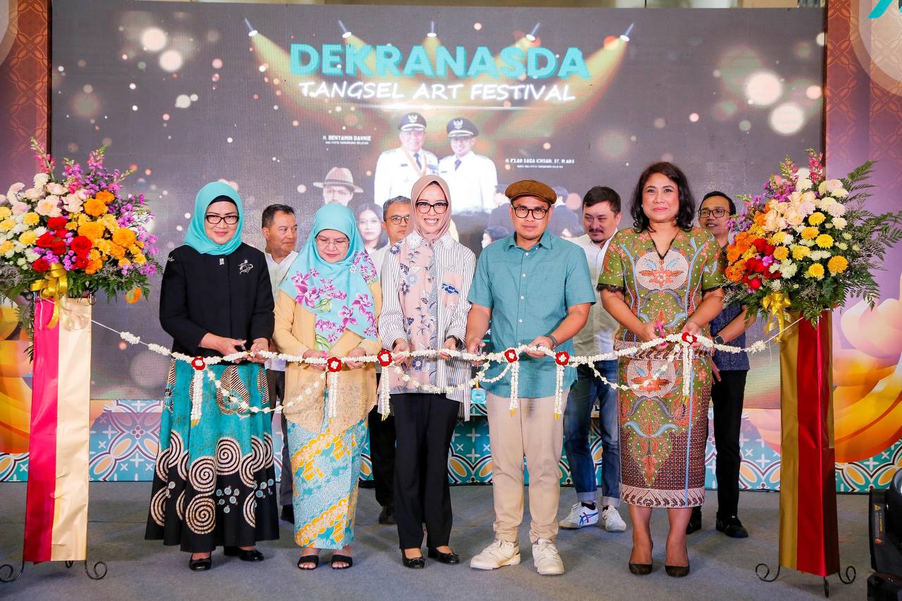 Buka Dekranasda Tangsel Art and Festival 2024, Dukung Kemajuan UMKM Lokal dan Ekraf