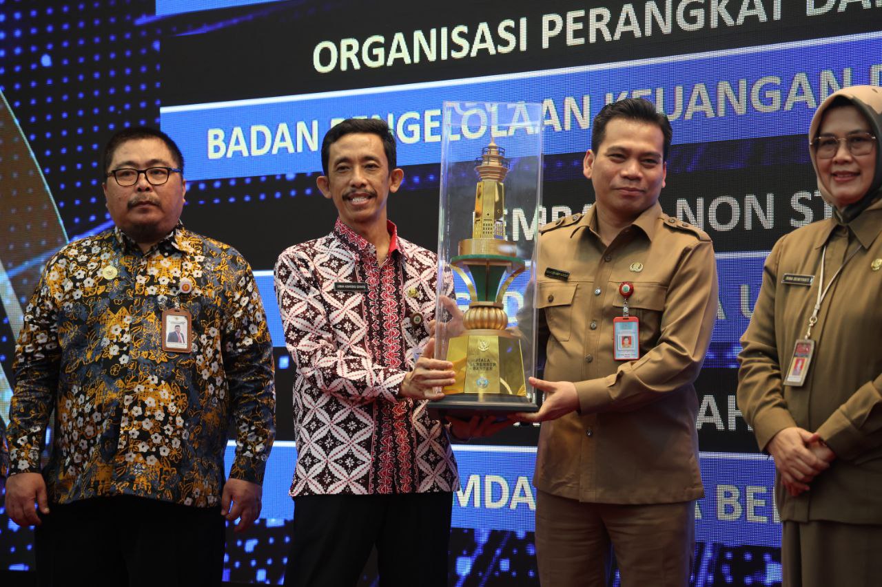Tertinggi se Banten, Pemkot Tangsel Raih Penghargaan Badan Publik Informatif Kalahkan Kabupaten/Kota Lainnya