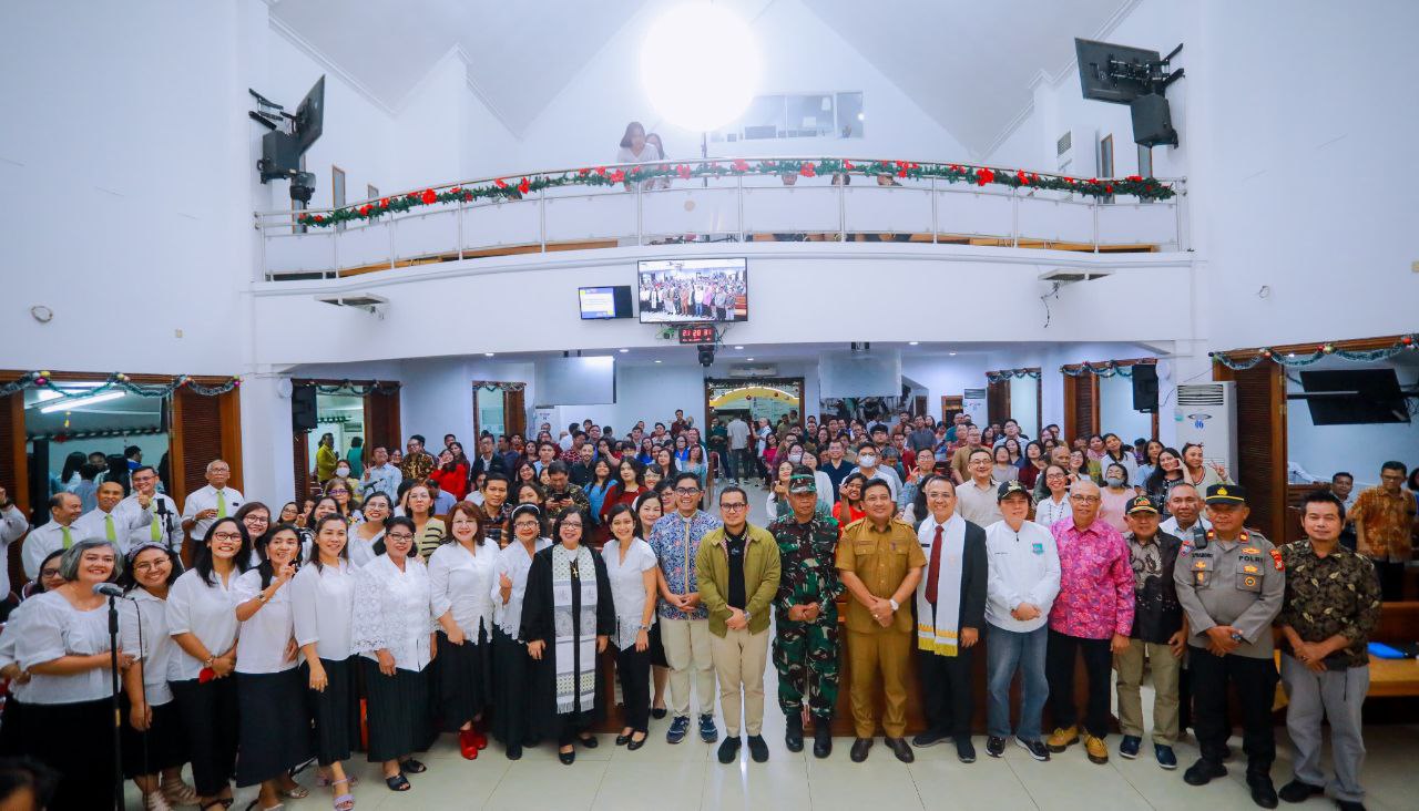 Tinjau Perayaan Natal, Pilar Berpesan untuk Jaga Persaudaraan dan Kebersamaan