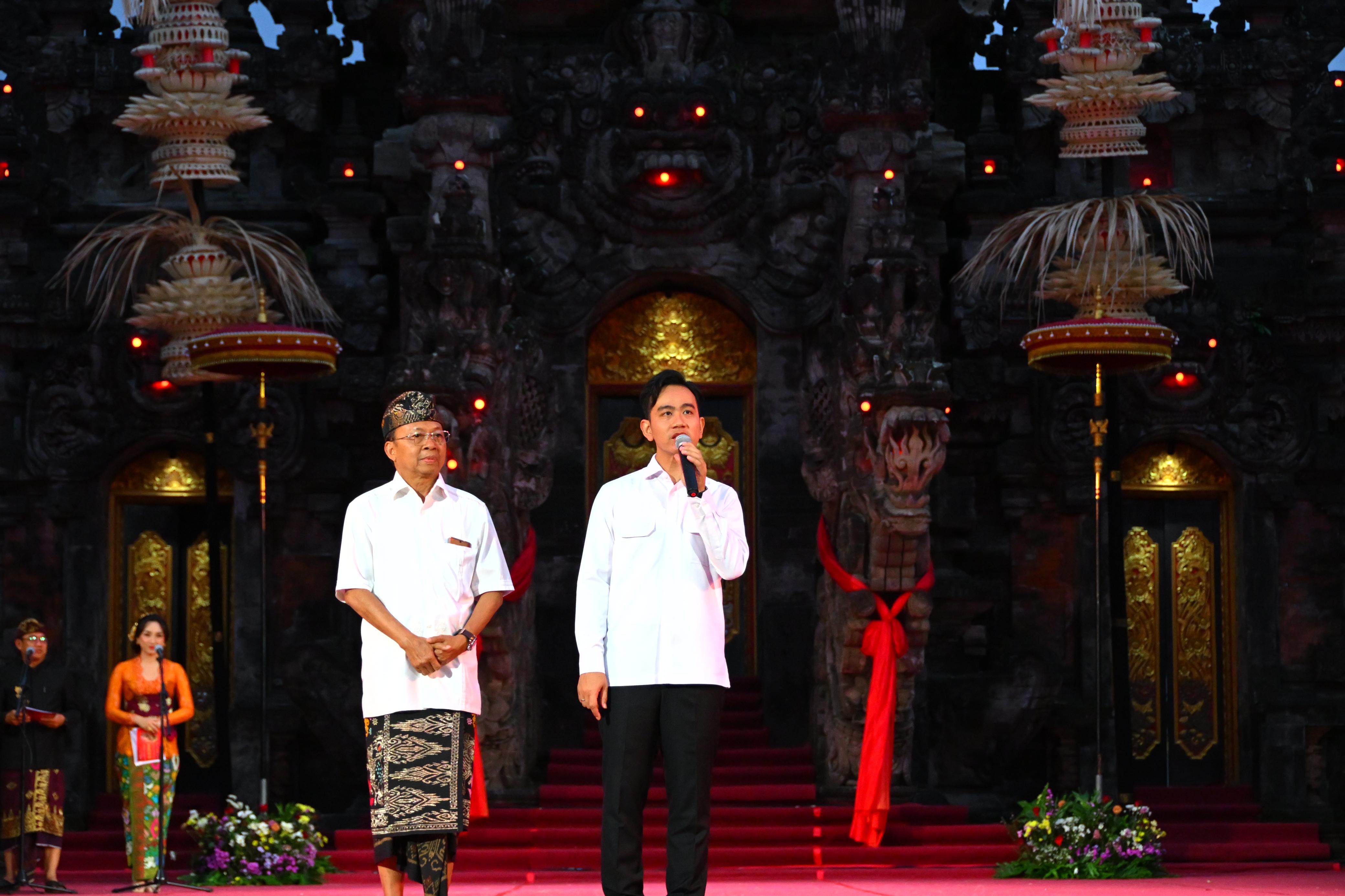 Wimbakara Tari Barong Ket, Pikat Wapres dan Ibu Selva di Sela Kunjungan ke Bali