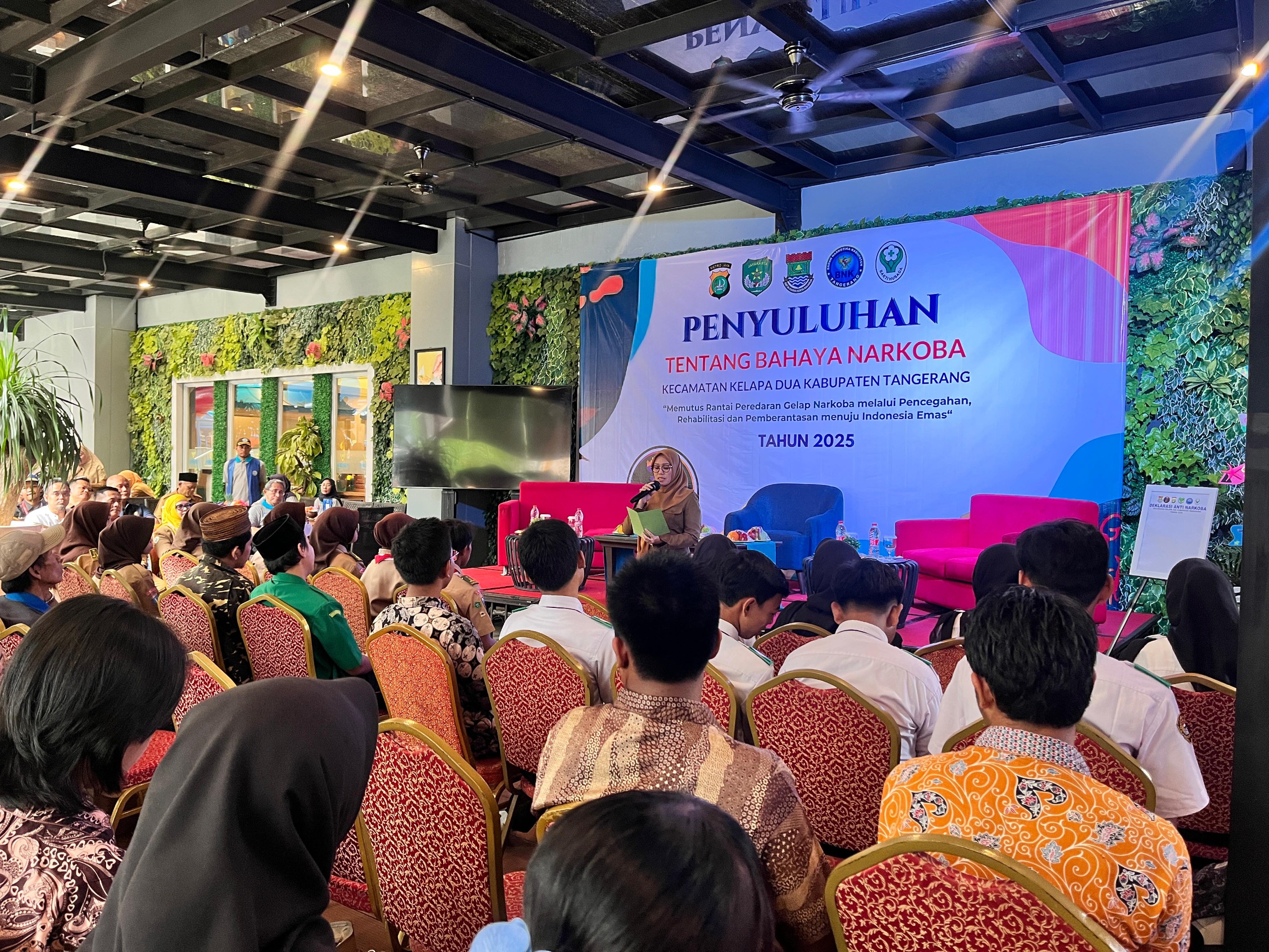 Seminar Anti Narkoba, Vega Hotel &amp; Kecamatan Kelapa Dua Selamatkan Masa Depan Bangsa