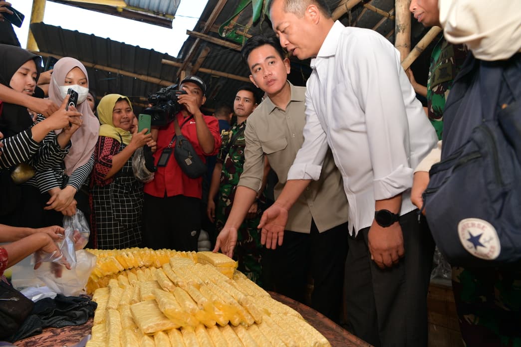 Wapres Kunjungi Pasar Kebon Roek Mataram Dalam Kunjungan Kerja