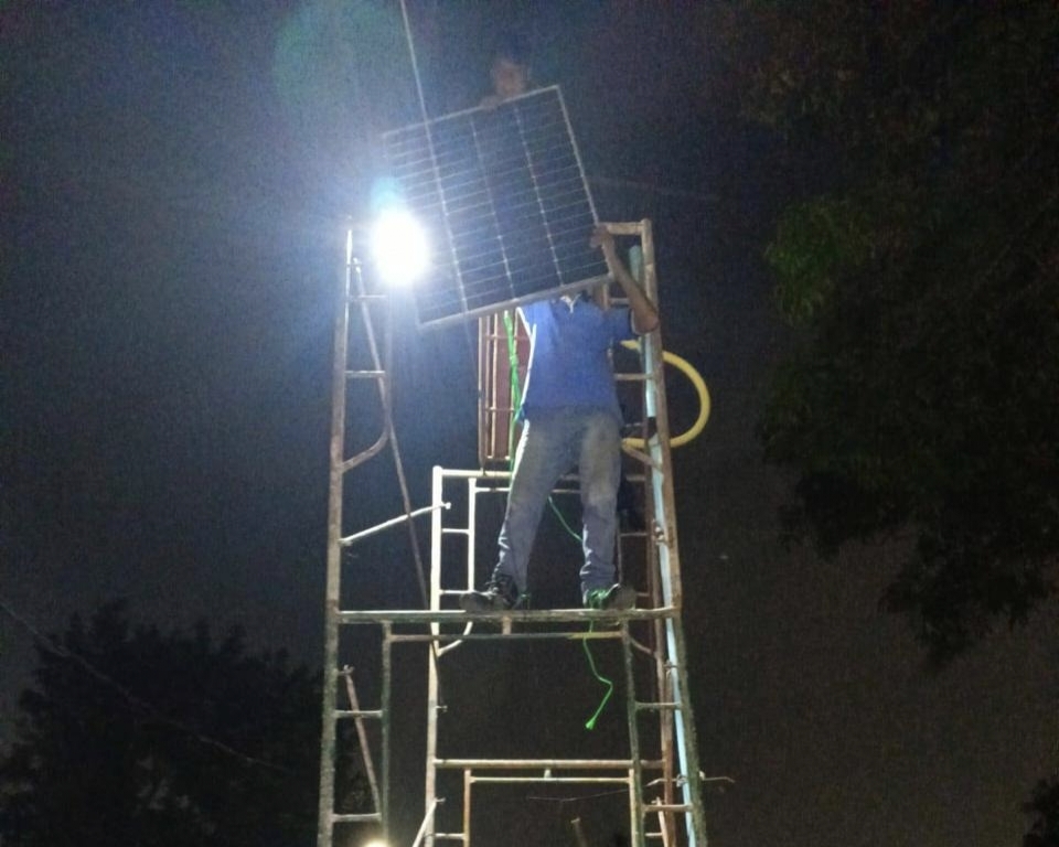 Pemkot Tangsel Gerak Cepat Perbaiki PJU Solar Cell di Ciputat