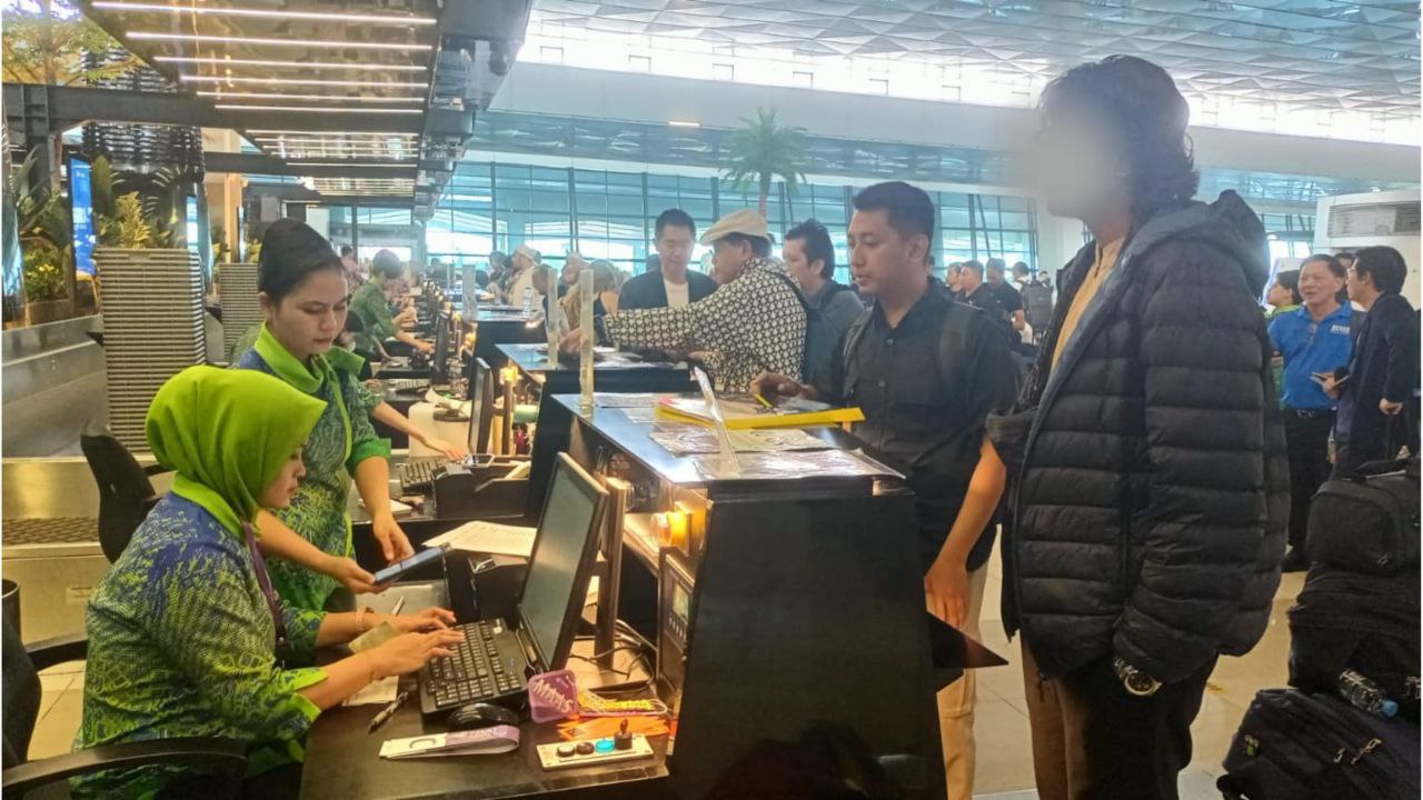 Langgar Izin Tinggal, Warga Pakistan Dideportasi