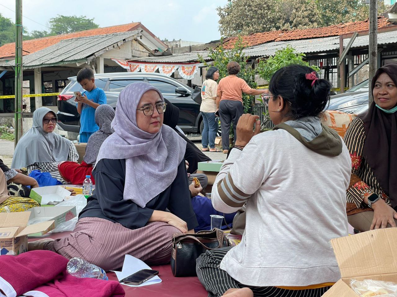 Dinsos Tangsel Turunkan Tim Trauma Healing bagi Korban Kebakaran Asrama Polsek Serpong