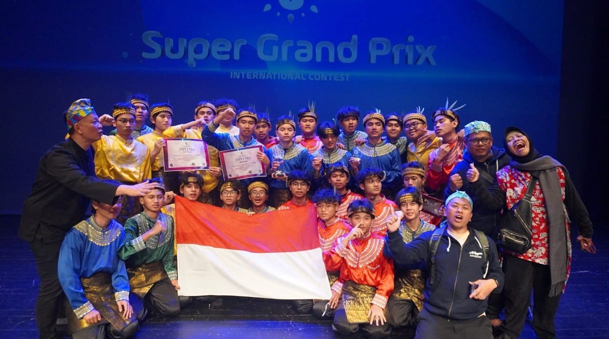 Merah Putih Berkibar di Internasional Super Grand Prix â€“ Spanyol 2025, SMA Pesantren Unggul Al Bayan Sukses Raih Medali Emas