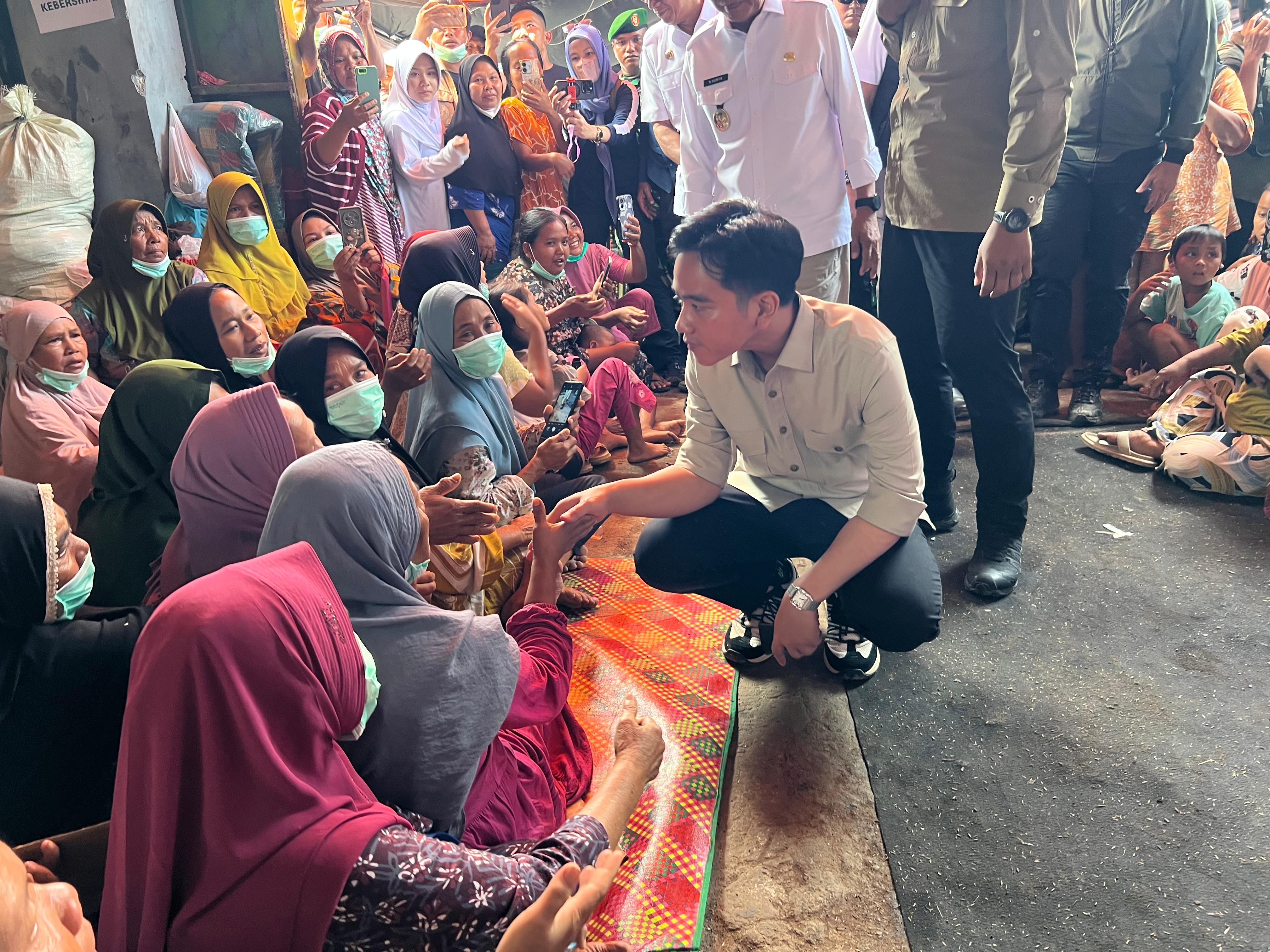 Begini Pesan Wapres di Depan Warga Tapsel: Pemerintah Terus Bersama Masyarakat Sumatra