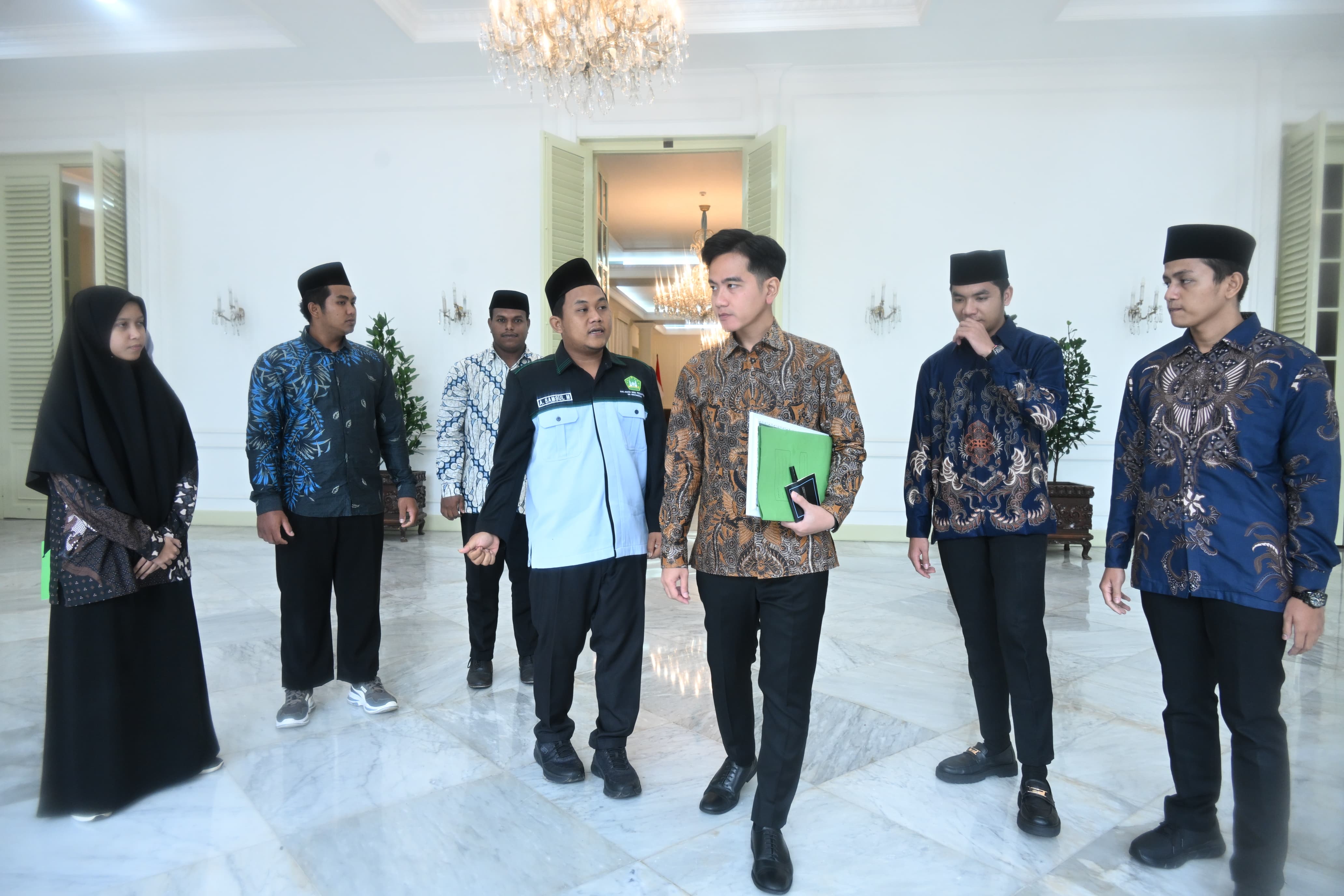 Terima Halaqoh BEM Pesantren se Indonesia, Wapres Dukung Santri Kembangkan Aplikasi Pesantren Digital