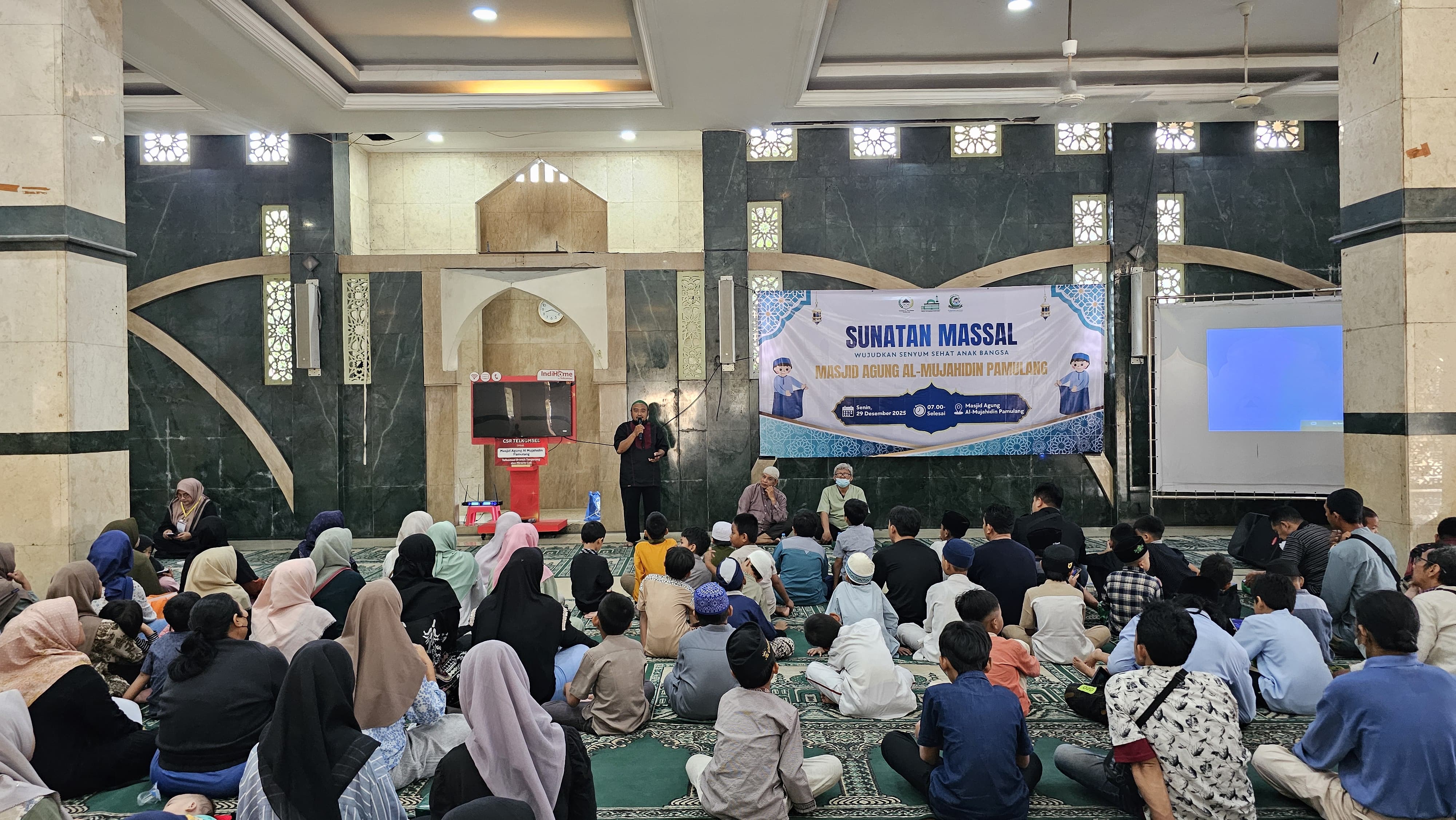 Ibadah dan Kepedulian Sosial, Sunatan Massal Digelar Masjid Agung Al-Mujahidin Pamulang
