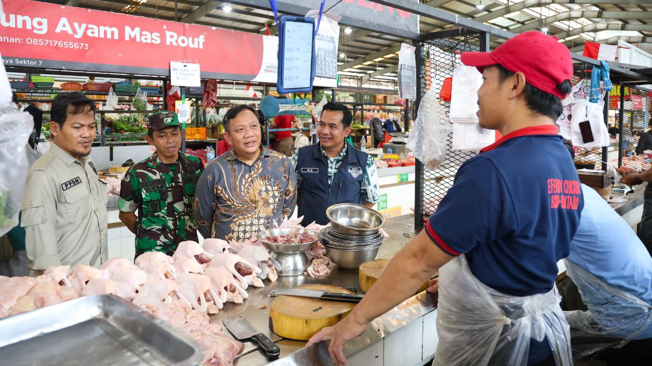 Sidak Pasar Jelang Nataru, Pemkot Tangsel Pastikan Stok Sembako Aman dan Harga Terkendali