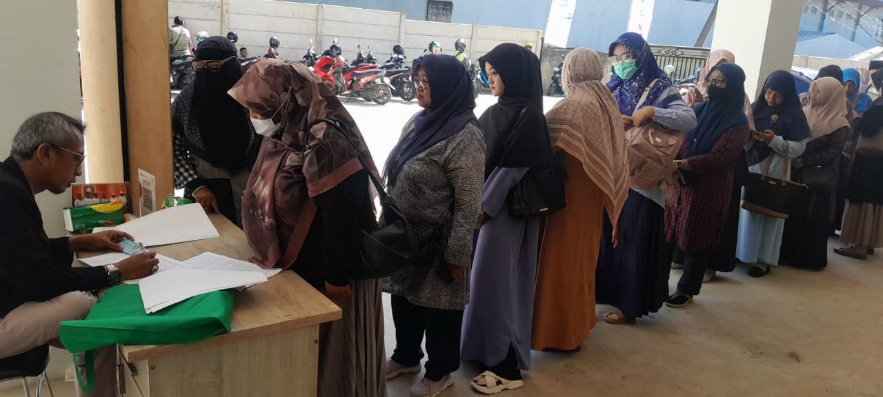 Bantuan Rp405 Juta Baznas Tangsel Sasar 810 Imam dan Marbot
